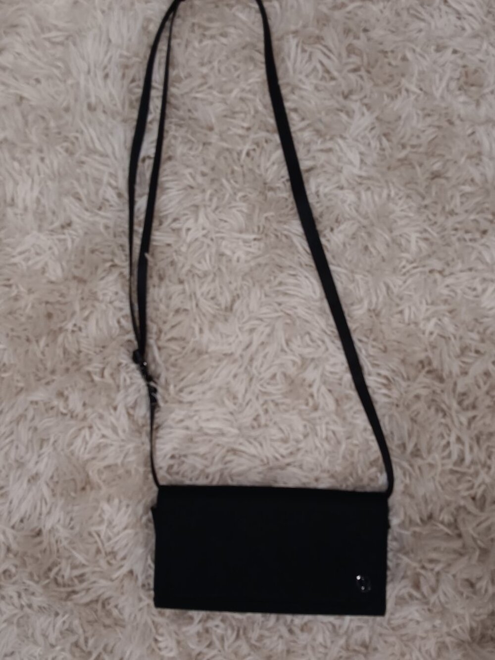 Lululemon crossbody wallet